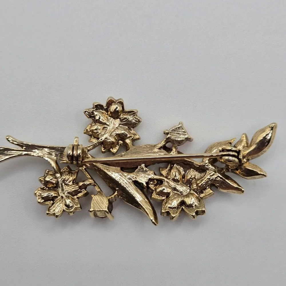 Vtg‎ Floral Brooch Gold Tone Enamel Rhinestone 2.5